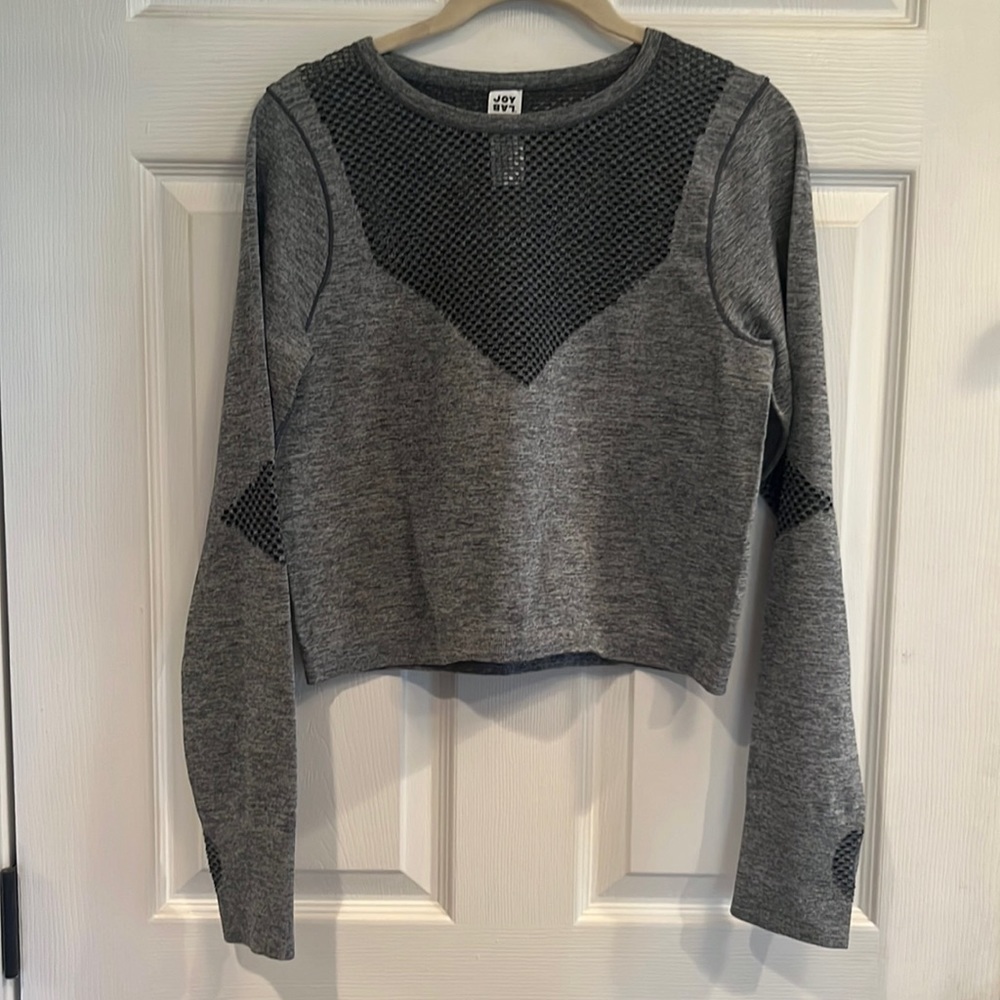 JoyLab brand size XL pullover crop length top
